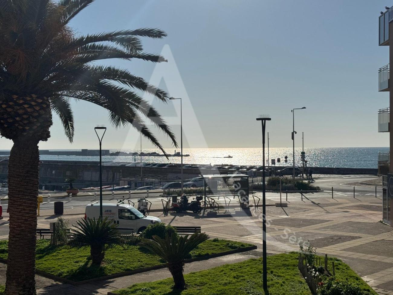1 Chambres, Pkg, A Mi Chemin Entre Plages Et Centre Historique Sete Exterior photo